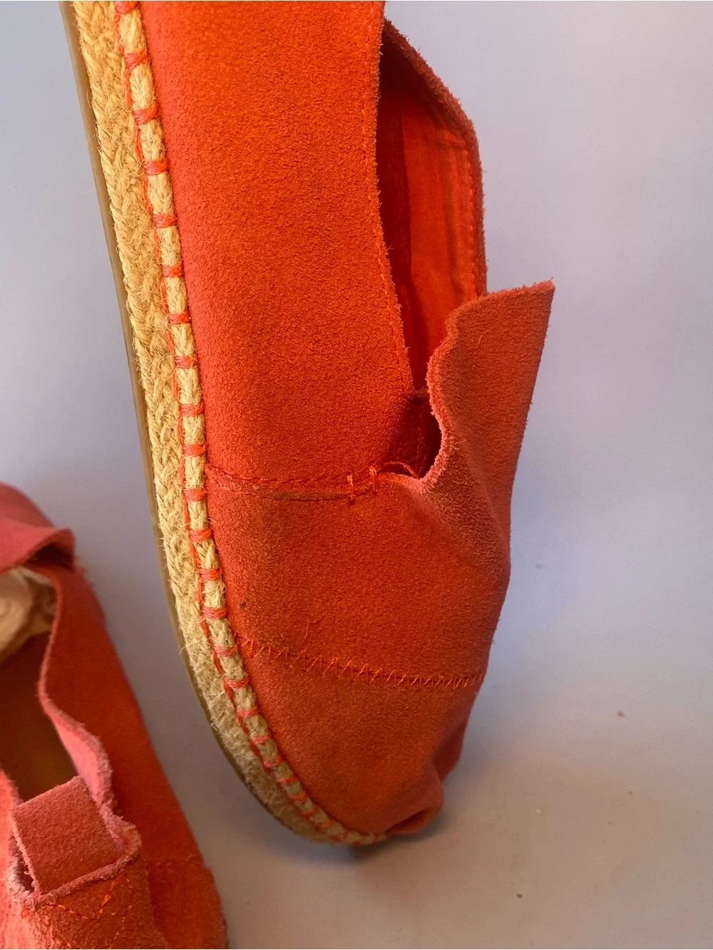 TOMS Coral Suede Slip On Hibiscus Sueded Espadrille Comfort Casual Womens Sz 9.5